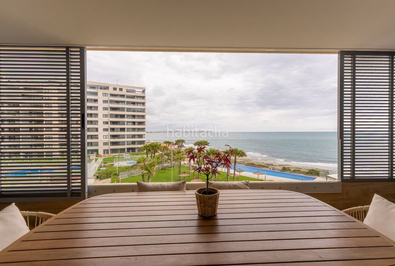 Foto 02709342-0abc-4ced-8a9f-b389c02d69e1. Apartament amb aparcament piscina a Punta Prima Torrevieja