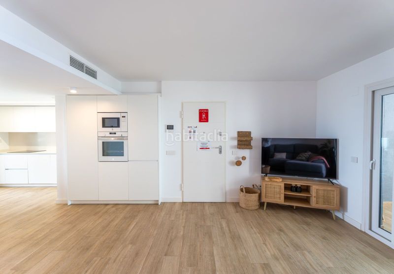 Foto 3240d544-51fb-4d8a-b0a7-cc757fd24d81. Apartament amb aparcament piscina a Punta Prima Torrevieja