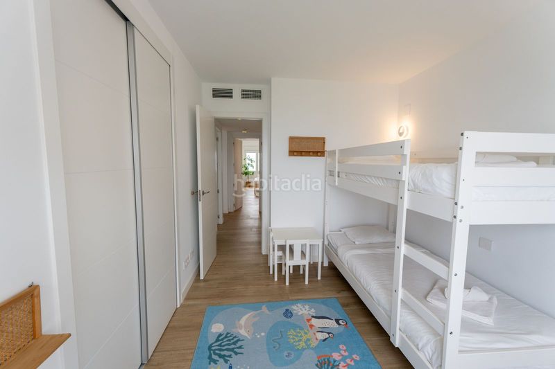 Foto 5f4f7e75-a9fe-4242-bc76-cc2bd978ccc7. Apartament amb aparcament piscina a Punta Prima Torrevieja