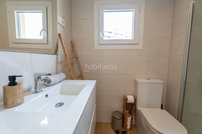 Foto c97ced9a-9402-4021-85f2-f96e645f44a1. Apartament amb aparcament piscina a Punta Prima Torrevieja
