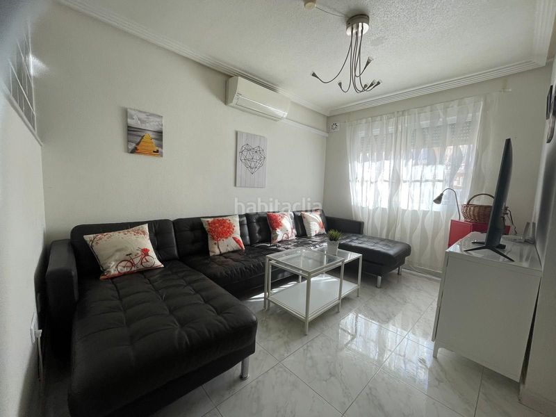 Foto 80ae877d-b9ee-4395-ade9-f8aaa04849d8. Apartament amb piscina a Aguas Nuevas Torrevieja