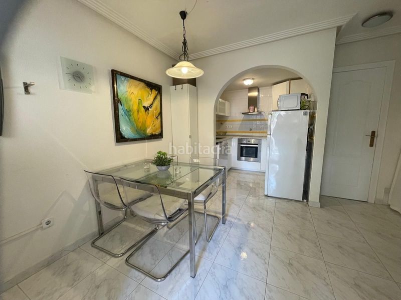 Foto 9048546d-deed-4f17-a1fe-6c9082d78d12. Apartament amb piscina a Aguas Nuevas Torrevieja