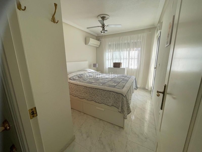 Foto e92b8c9a-16ae-4ecd-a7e8-a30ccb7235cf. Apartament amb piscina a Aguas Nuevas Torrevieja