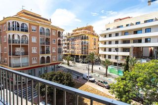 Apartament a Zona Carrefour - Urbanizaciones