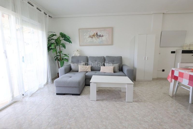 Foto 11f85b4c-656b-458d-9027-07dfca155e24. Apartament amb piscina a Playa Flamenca Orihuela