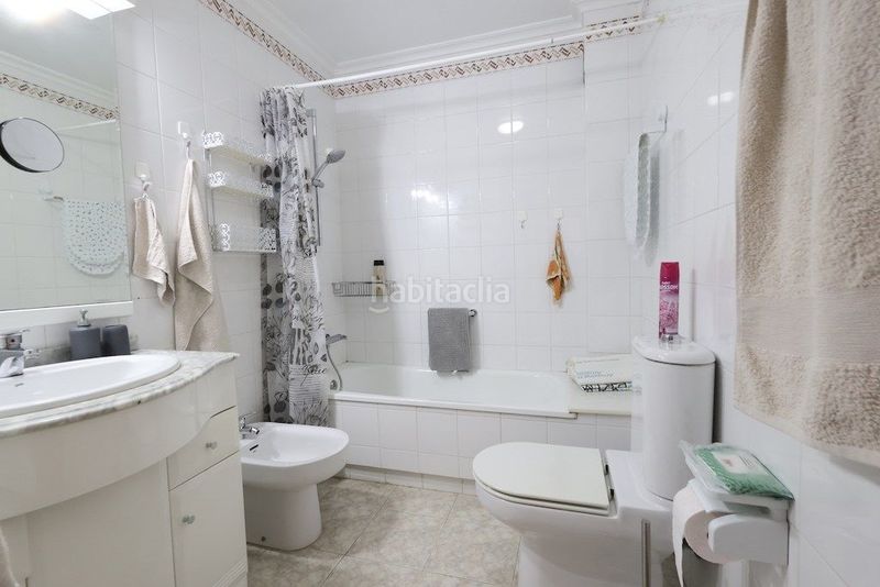 Foto f27721bd-2456-45da-a587-44981cd74126. Apartament amb piscina a Playa Flamenca Orihuela