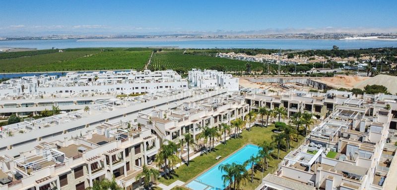 Foto cc068823-62bb-4047-8429-c04111738132. Apartament amb aparcament piscina a Los Balcones-Los Altos Torrevieja