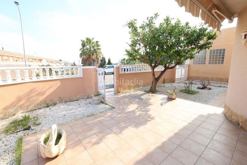 Foto bfe544c7-7773-4211-9433-5a1423f00b6b. Xalet amb piscina a Los Balcones-Los Altos Torrevieja
