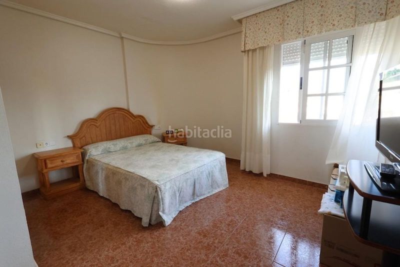 Foto ef40903d-9200-42f4-ba88-c3dfda97a0f9. Xalet amb piscina a Los Balcones-Los Altos Torrevieja