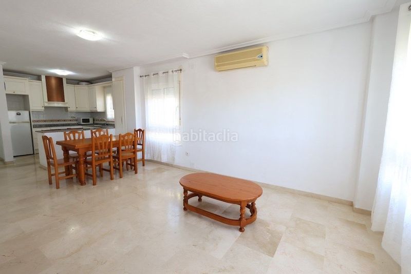 Foto 737e7de9-abdb-48b3-8559-b005e5513d96. Apartament amb piscina a La Florida Orihuela