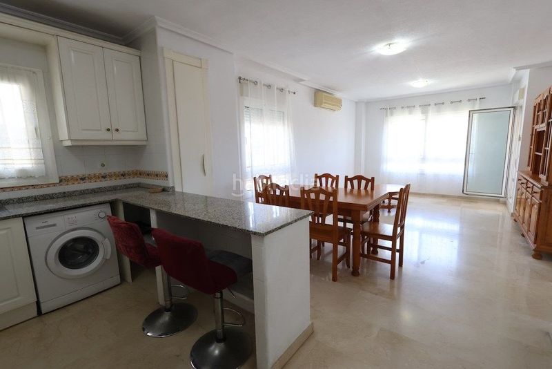 Foto a9ae1fa7-98d6-4460-afbf-411d0151065a. Apartament amb piscina a La Florida Orihuela