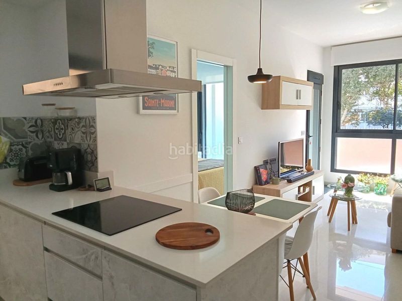 Foto 030475c3-7708-413a-8fd3-f12d3cc9b810. Apartament amb aparcament piscina a Antonio Machado Torrevieja