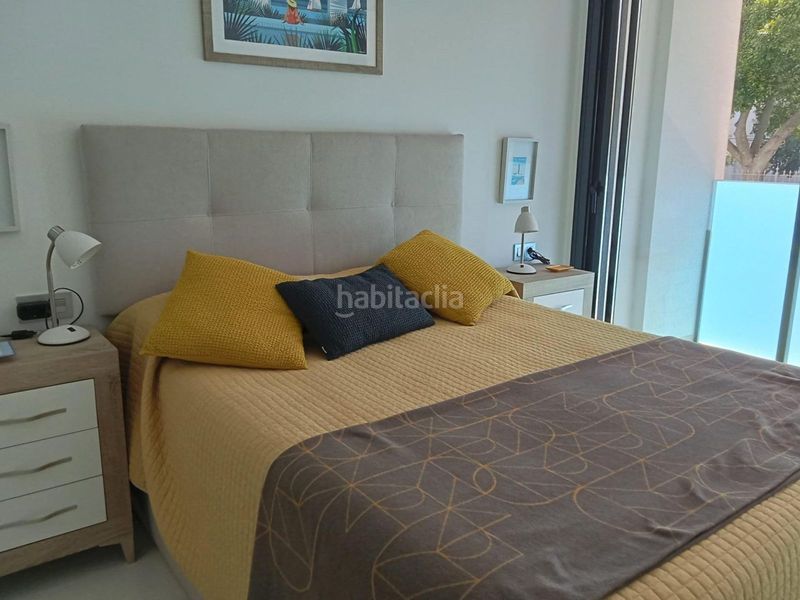 Foto 32656546-a941-49a8-ad1b-31b08ebe70f5. Apartament amb aparcament piscina a Antonio Machado Torrevieja