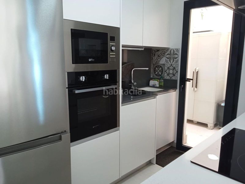 Foto 375b2efa-784d-46dc-aa82-cb33c67e41b7. Apartament amb aparcament piscina a Antonio Machado Torrevieja