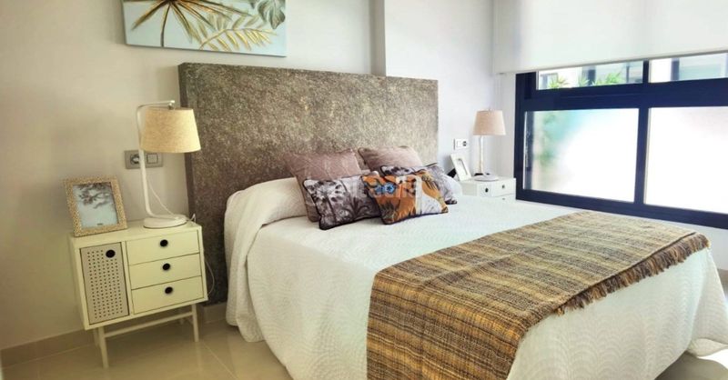 Foto 99c51161-fde3-429f-8a12-fd782fdba9ee. Apartament amb piscina a Antonio Machado Torrevieja