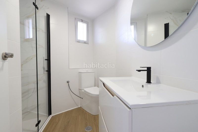 Foto cd7f5b85-88b4-4d71-813e-526a2bef4e01. Apartament amb piscina a La Zenia Orihuela
