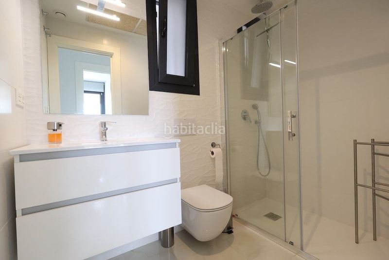 Foto 69653e71-5d5a-4b3f-9615-5f9ffaec8531. Apartament amb aparcament piscina a La Florida Orihuela
