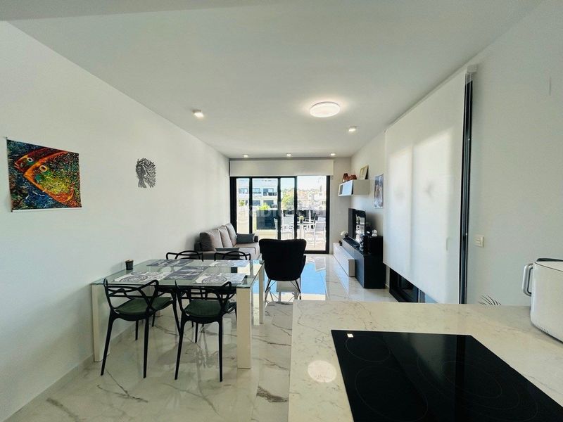 Foto 5a799b6d-ce4d-4363-87c1-d8784292dc76. Apartament amb aparcament piscina a La Florida Orihuela