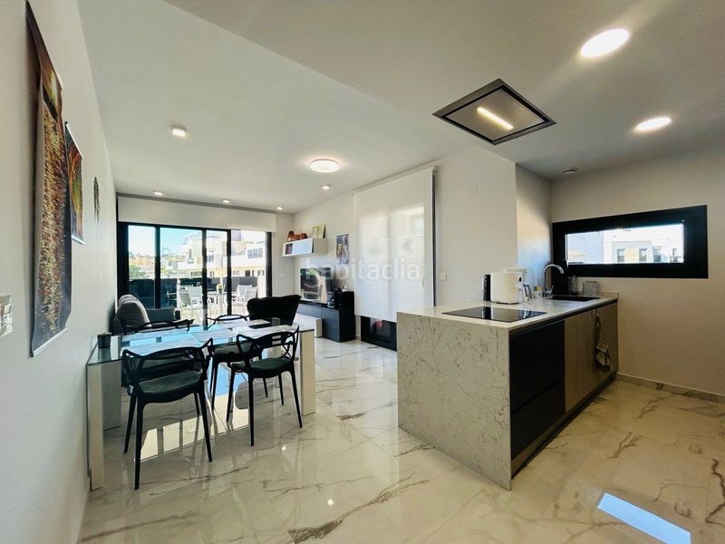 Foto c8a3b262-29a4-4df0-8231-ddbf9c5fc86e. Apartament amb aparcament piscina a La Florida Orihuela