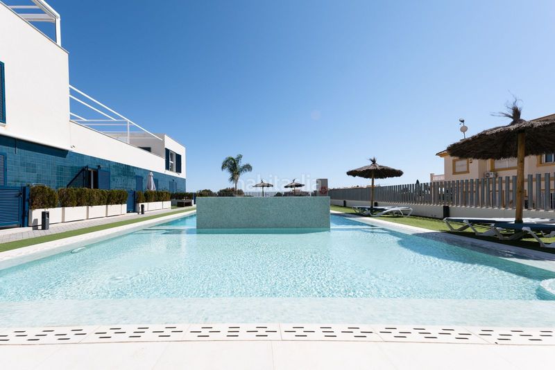 Foto 053077da-fbee-4c33-b54a-1ebeaa063390. Apartament amb piscina a Playa Flamenca Orihuela