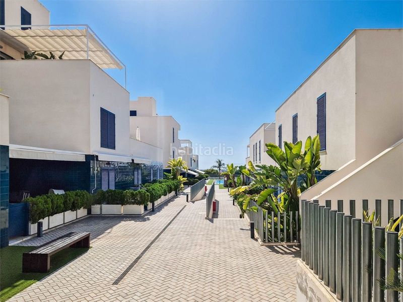 Foto 80d54fe5-84b9-45f4-93df-4a116fc521e5. Apartament amb piscina a Playa Flamenca Orihuela