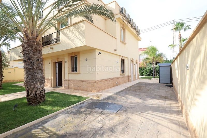 Foto 47b7a55a-8b52-4741-9da9-f2c6e51b7a76. Xalet amb piscina a La Regia Orihuela
