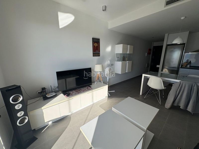 Foto 25431ba4-e82b-4594-aaa6-3fe62ef75c30. Apartament amb piscina a Los Europeos Torrevieja