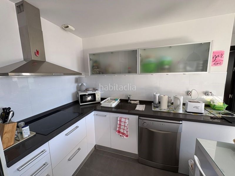 Foto 8cdbbb61-1b96-4819-b6a1-f1a475546d21. Apartament amb piscina a Los Europeos Torrevieja
