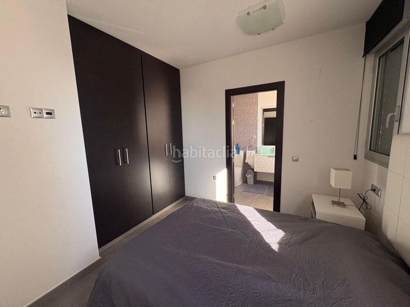 Foto ad5311bf-f080-4116-a87c-b5ea52a1e407. Apartament amb piscina a Los Europeos Torrevieja
