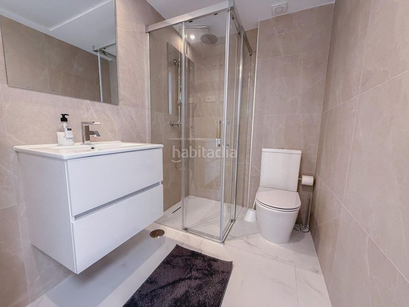 Foto dbc24e44-7303-47f9-8e0a-f7b5b1a3b789. Apartament amb aparcament piscina a Punta Prima Torrevieja