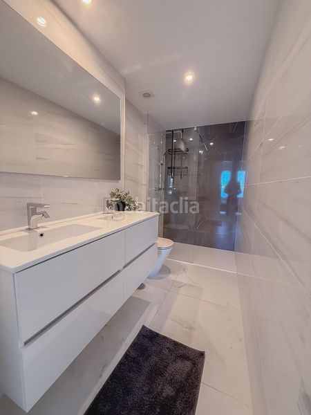Foto fdc01b51-9b6a-4954-8d30-db93afa9f335. Apartament amb aparcament piscina a Punta Prima Torrevieja