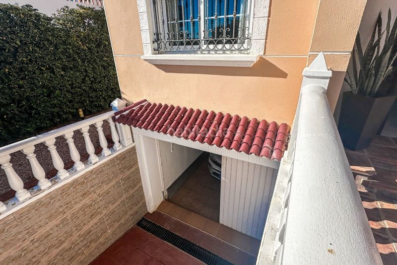 Foto 31dd8675-3ff7-4438-bbaf-a243d4abfa38. Xalet amb piscina a Los Europeos Torrevieja