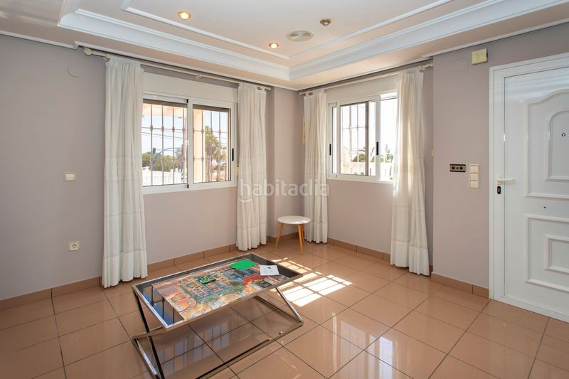 Foto 3d2a4f65-90c6-49d8-b386-2628d8ced858. Xalet amb piscina a Miramar - Torre del Moro Torrevieja