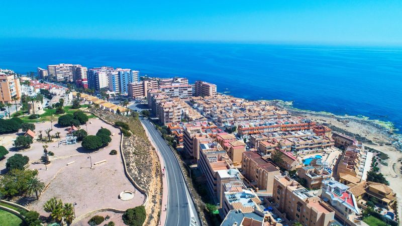 Foto ae58d63c-ce22-4f2d-aae4-1163ee4d1533. Xalet amb piscina a Miramar - Torre del Moro Torrevieja