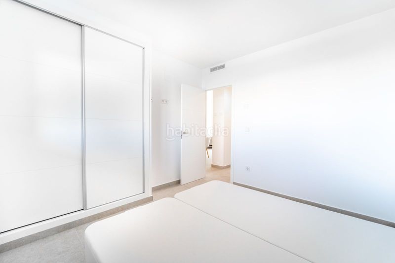 Foto b1c65c82-10ca-45c8-bfd6-fb48c88ce36b. Apartament amb piscina a Playa Flamenca Orihuela