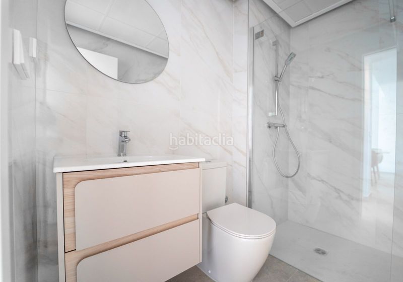 Foto c9d9d49e-aa67-4d80-b7b1-2d52b7aa5cc9. Apartament amb piscina a Playa Flamenca Orihuela