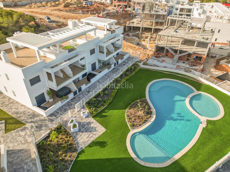 Foto d127bbbf-4ec4-48a1-95e4-09b1fa4553a2. Àtic amb aparcament piscina a Los Balcones-Los Altos Torrevieja