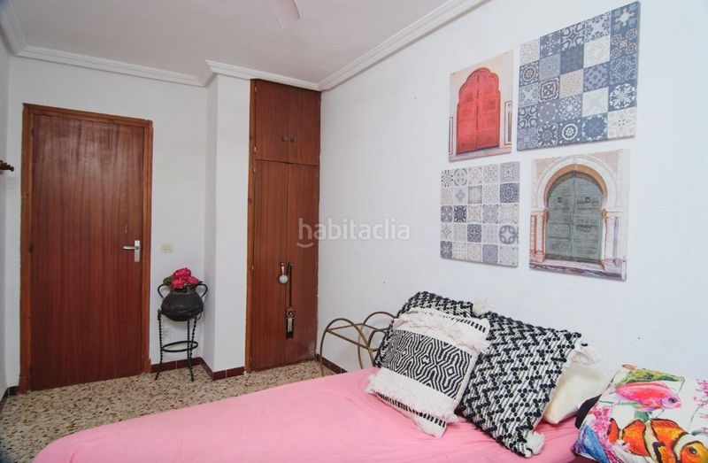 Foto 388c518f-c811-4c65-bf8c-1b1bc1a85a69. Apartament amb piscina a Punta Prima Torrevieja