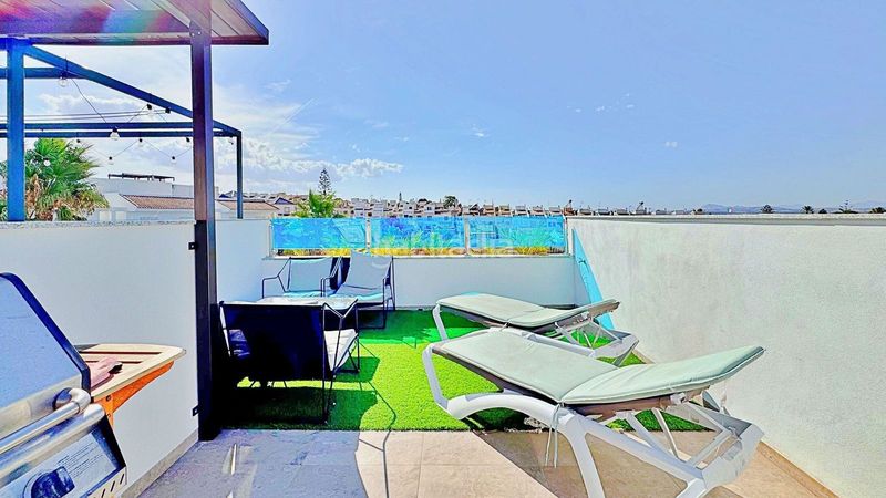 Foto 52e0ac43-c46c-40ca-9a37-1460b6dee7ab. Casa adossada amb piscina a Los Balcones-Los Altos Torrevieja
