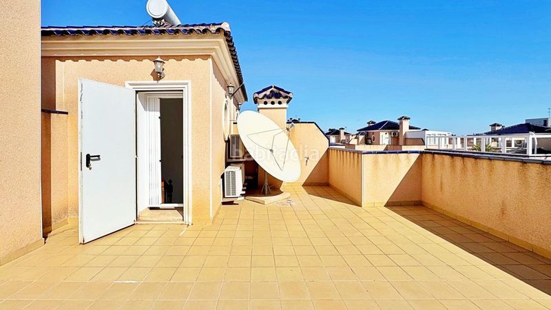 Foto 1ad66984-d4da-4131-a08a-23b36576a123. Casa adossada a La Zenia Orihuela