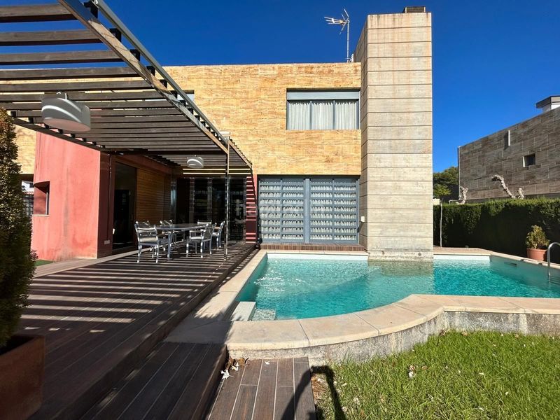 Foto 17db5798-054d-4b09-b996-4f7f60a83e03. Xalet amb aparcament piscina a Lomas de Campoamor - Las Ramblas Orihuela