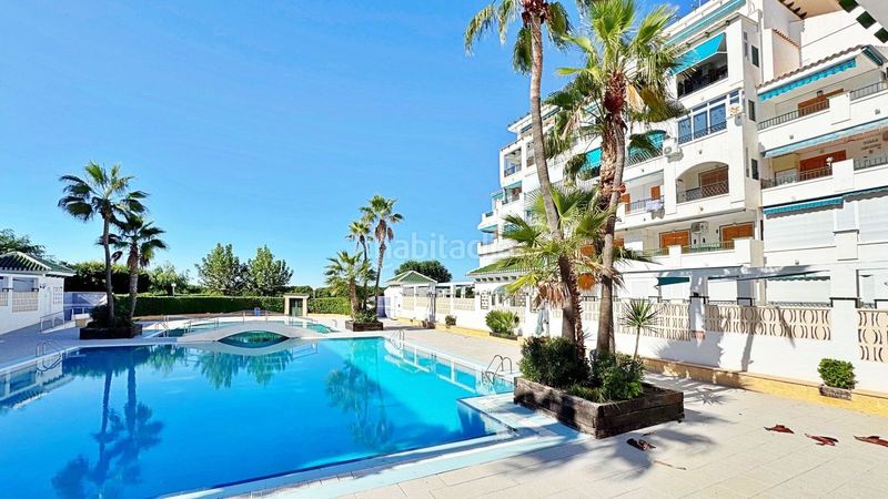 Foto 16b9325d-6b14-4090-b196-35945be6b714. Apartament amb aparcament piscina a Los Europeos Torrevieja
