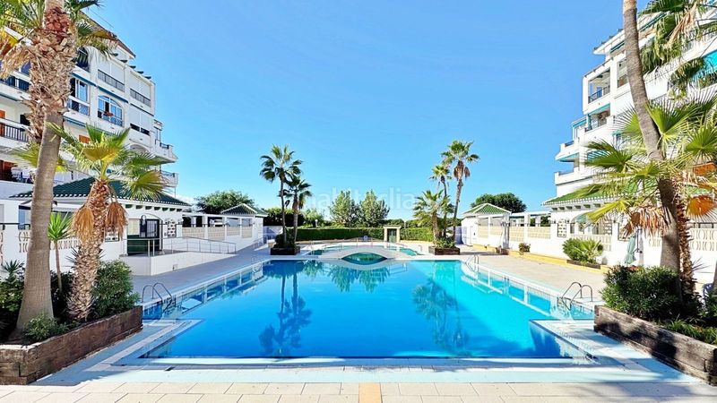 Foto 3386159d-7d3f-42a9-824c-b349ad52c533. Apartament amb aparcament piscina a Los Europeos Torrevieja
