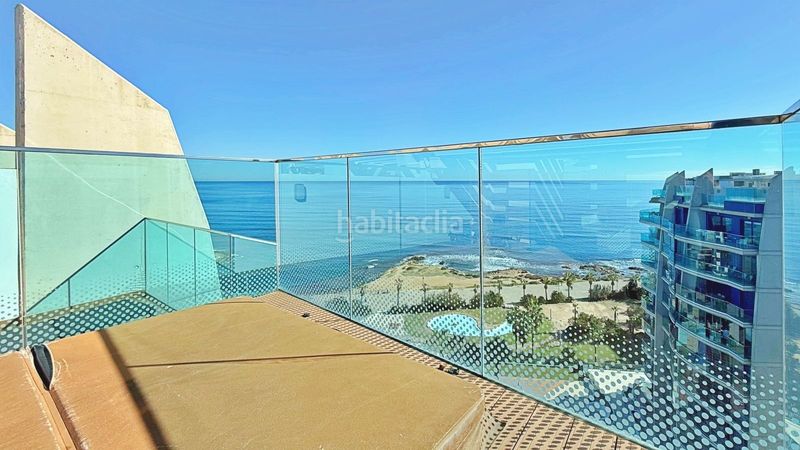 Foto d5a95a6d-f313-42be-87ce-917691554bd6. Àtic amb piscina a Punta Prima Torrevieja