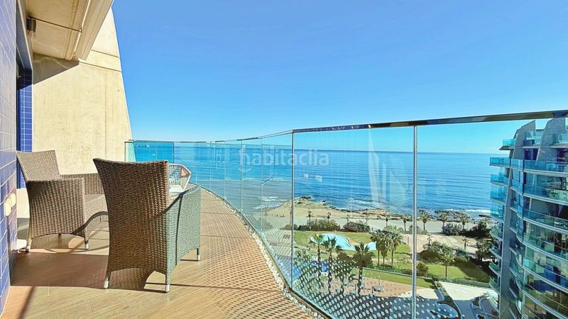 Foto d9535840-73af-4364-997d-c15ec0507894. Àtic amb piscina a Punta Prima Torrevieja