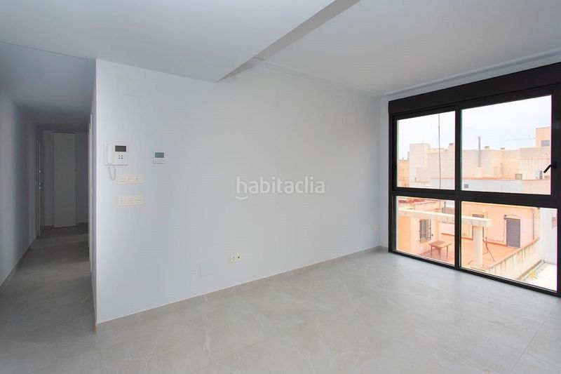 Foto 6f150022-a3e9-4137-afd6-d2113734b679. Apartament amb piscina a Las Piscinas Naturales Torrevieja