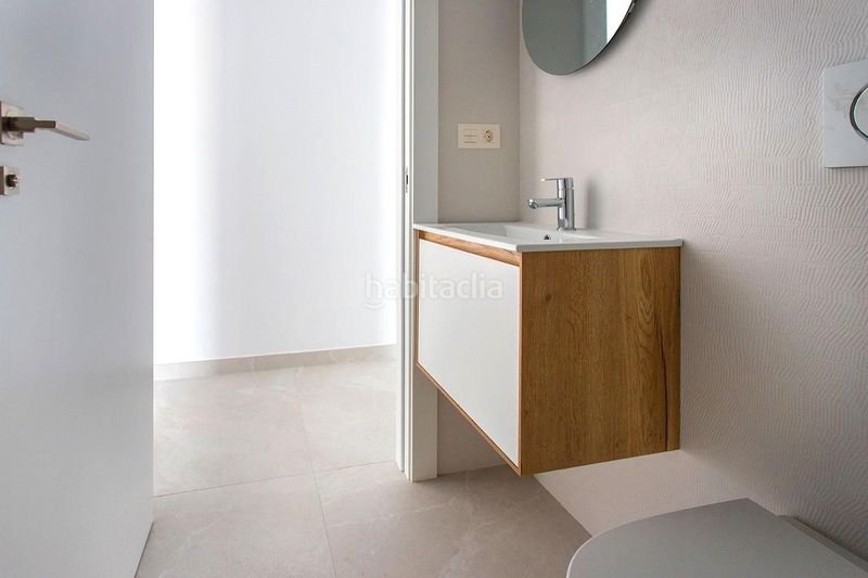 Foto e3df1a6e-2ac3-4e1c-a970-db5449db89f6. Apartament amb piscina a Las Piscinas Naturales Torrevieja
