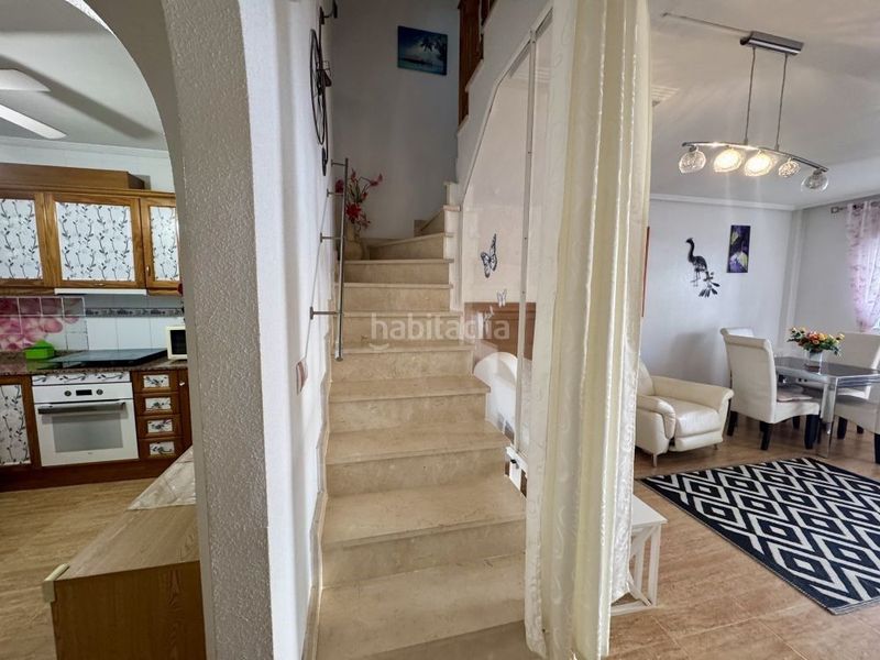 Foto c53b5e85-805a-43ba-ab64-8db540414ac5. Apartament amb piscina a La Florida Orihuela