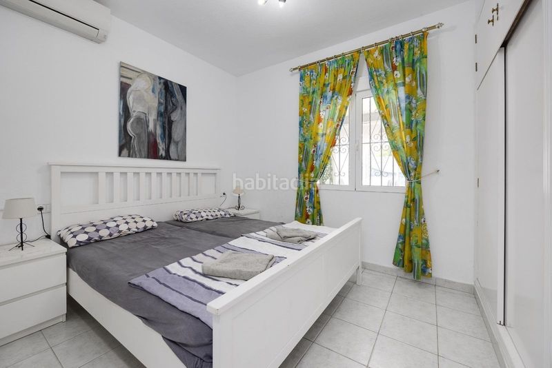Foto 170ce8a7-a366-495e-aaf5-e459687890d1. Xalet amb aparcament piscina a Aguamarina Orihuela