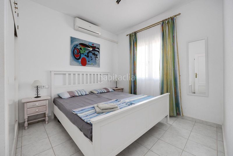 Foto a865d011-953c-4386-b3d2-fed3249da12d. Xalet amb aparcament piscina a Aguamarina Orihuela